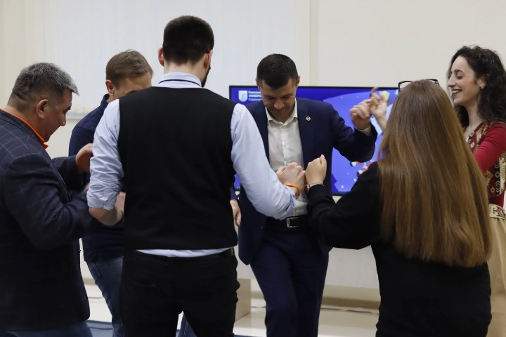 Подведены итоги Фестиваля народов мира 2023 среди студентов, проживающих в общежитиях Студенческого городка Подведены итоги Фестиваля народов мира 2023 среди студентов, проживающих в общежитиях Студенческого городка