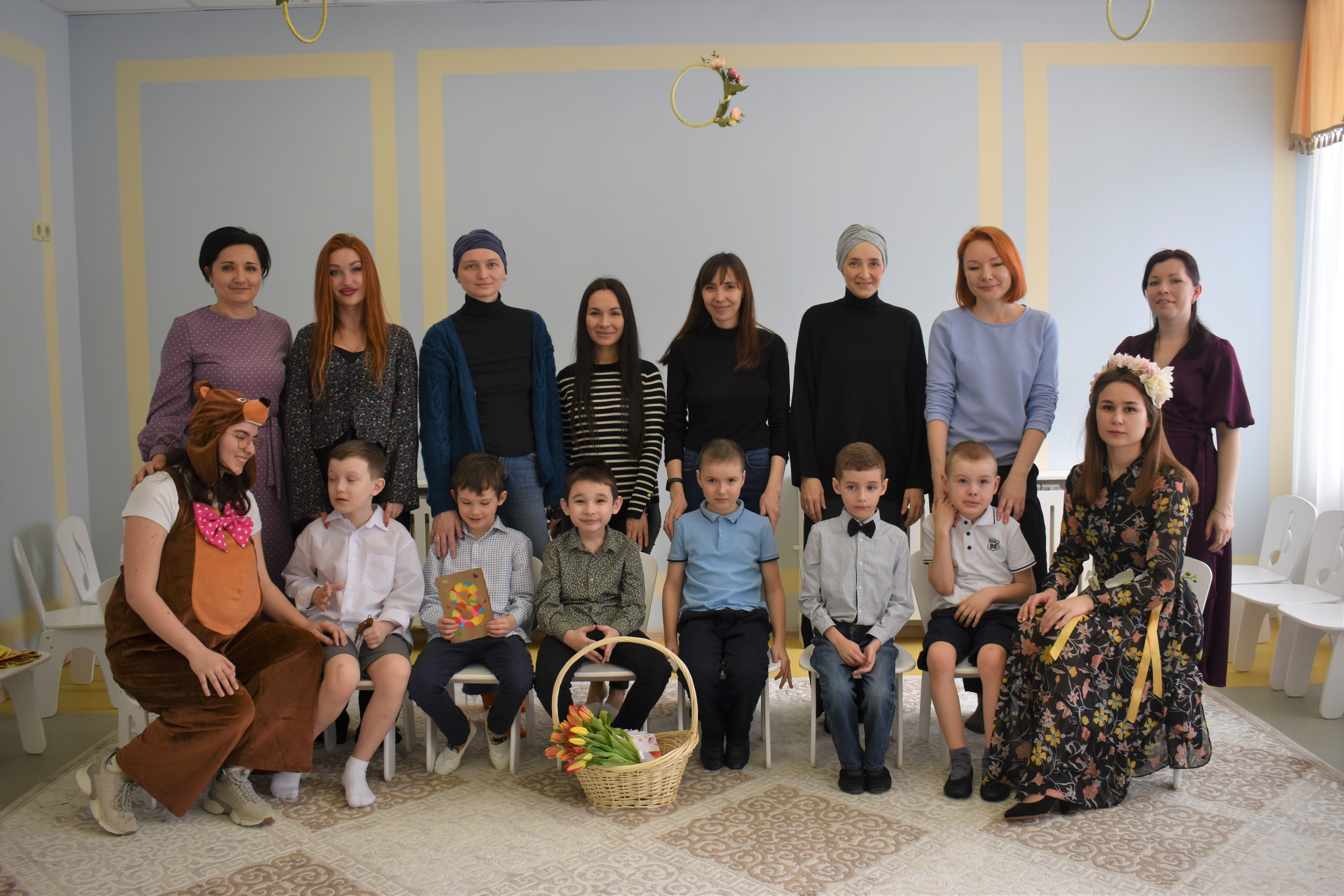 8 �����! ,������� ���