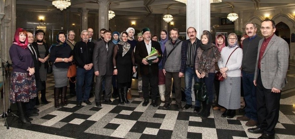 Студенты кафедры дизайна и национальных искусств посетили выставку Е.М.Хайлова 'Сопричастность' Студенты кафедры дизайна и национальных искусств посетили выставку Е.М.Хайлова 'Сопричастность'