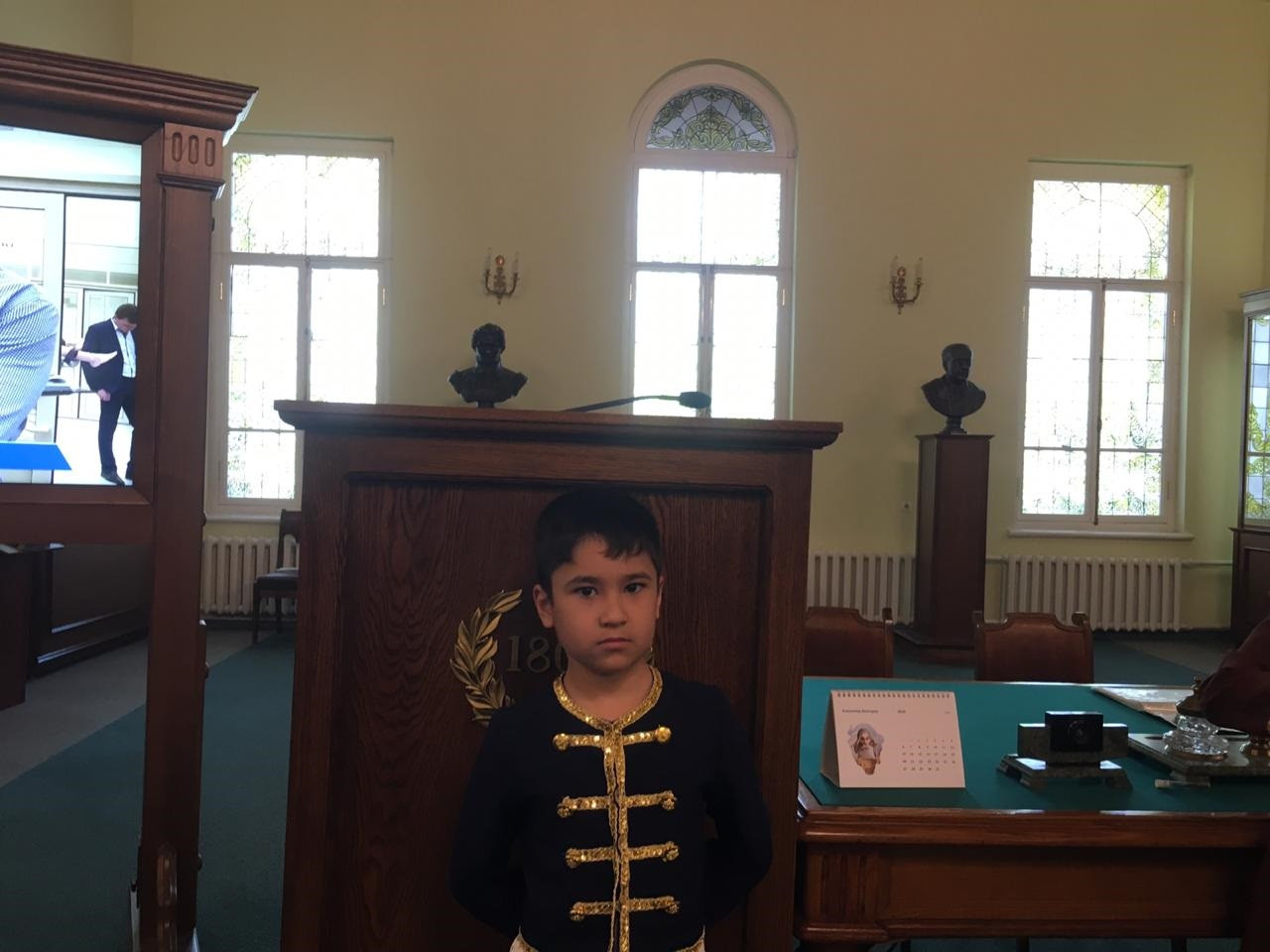 Детский театр 'Радуга' провел генеральную репетицию спектакля 'Виват, КФУ!' Детский театр 'Радуга' провел генеральную репетицию спектакля 'Виват, КФУ!'