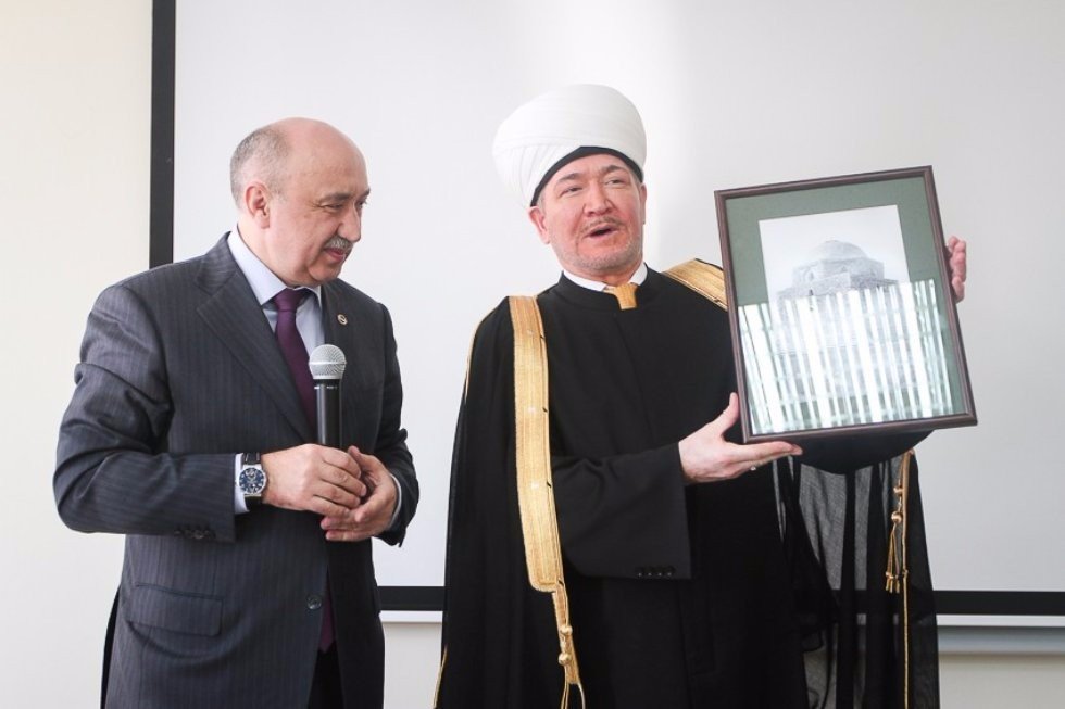 Delegation of the Muslim Board of Russia at Kazan University