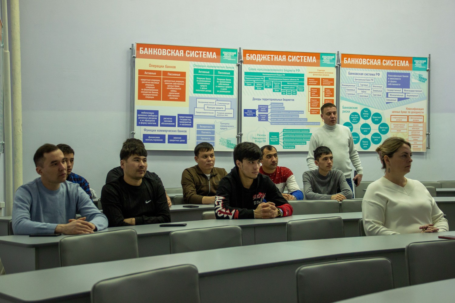 В Детском университете Елабужского института КФУ прошли предновогодние занятия В Детском университете Елабужского института КФУ прошли предновогодние занятия