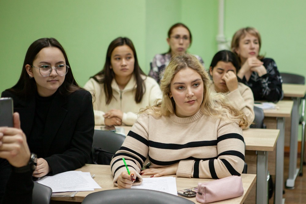 На отделении иностранных языков состоялся научно-практический семинар На отделении иностранных языков состоялся научно-практический семинар