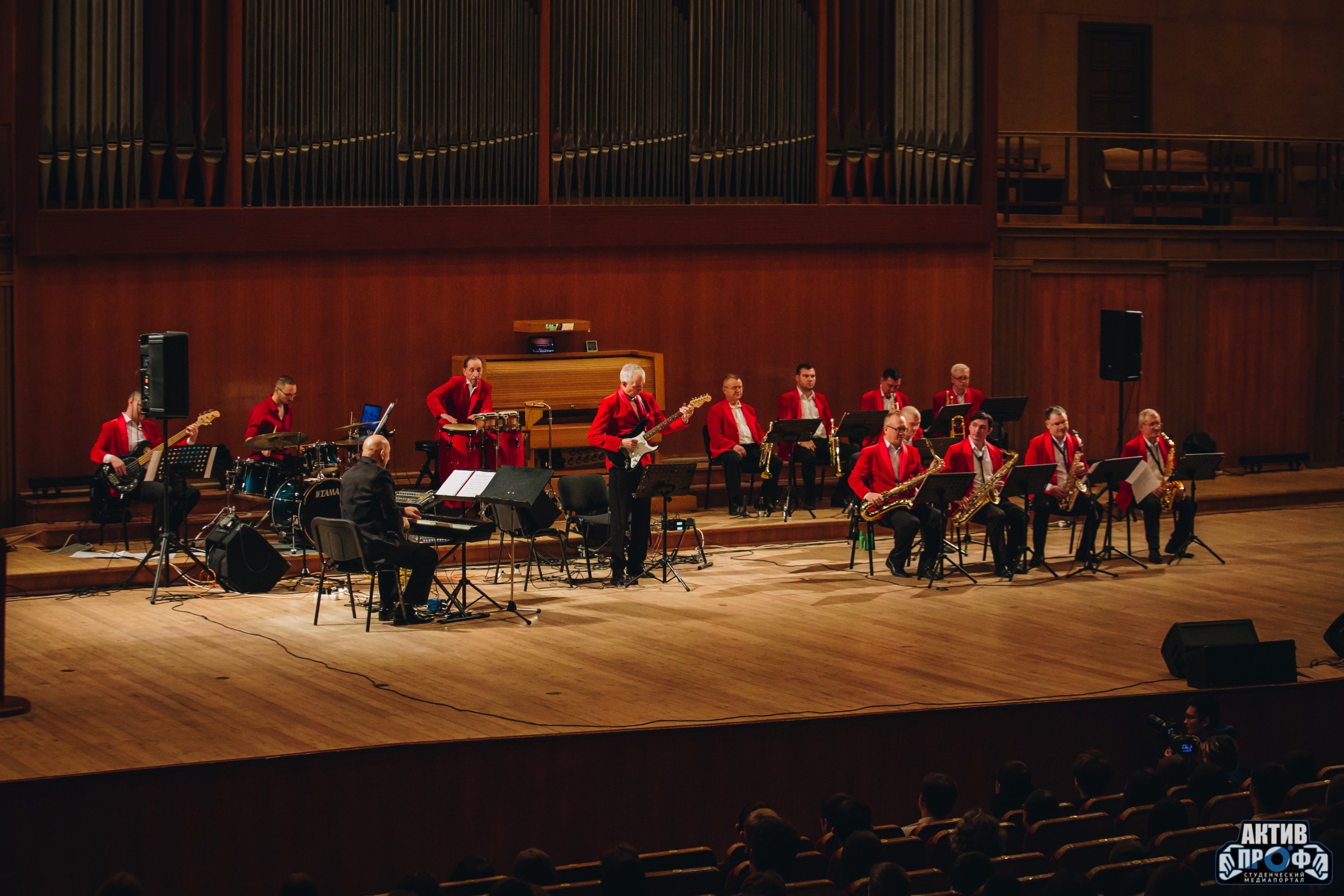 ��� 220 ���! � ��� �������!