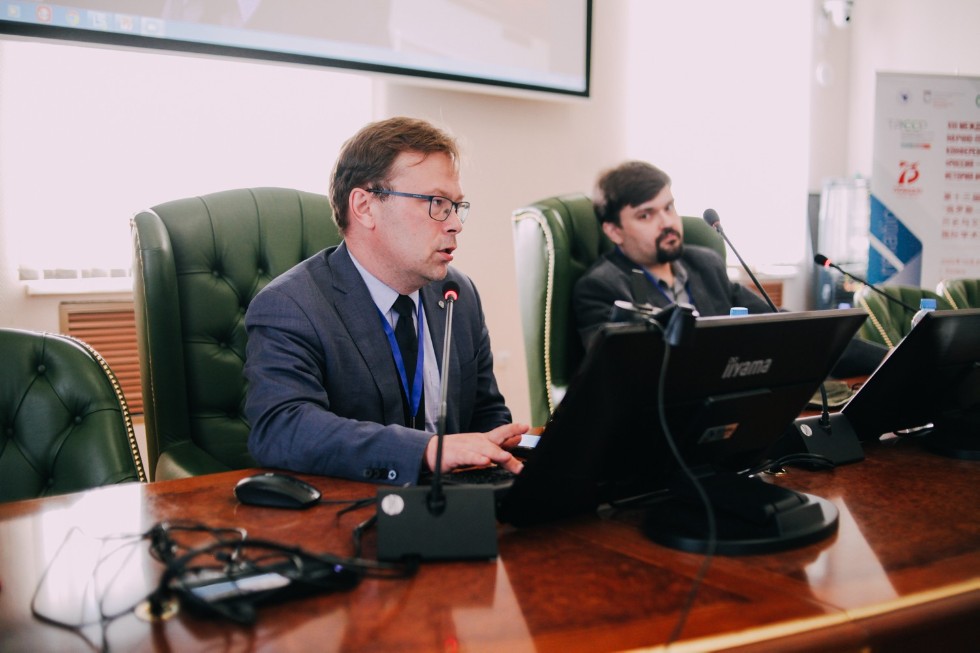 ��������� ������ XIII ������������� ������-������������ ����������� '������ ? �����: ������� � ��������'