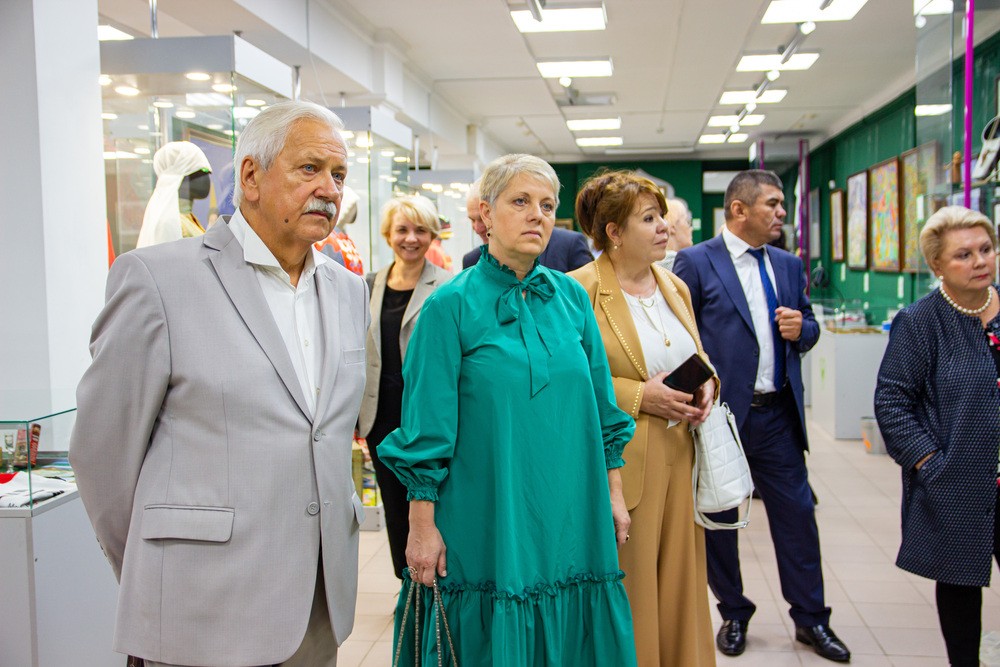 IX ������������ ������: ����� (����)