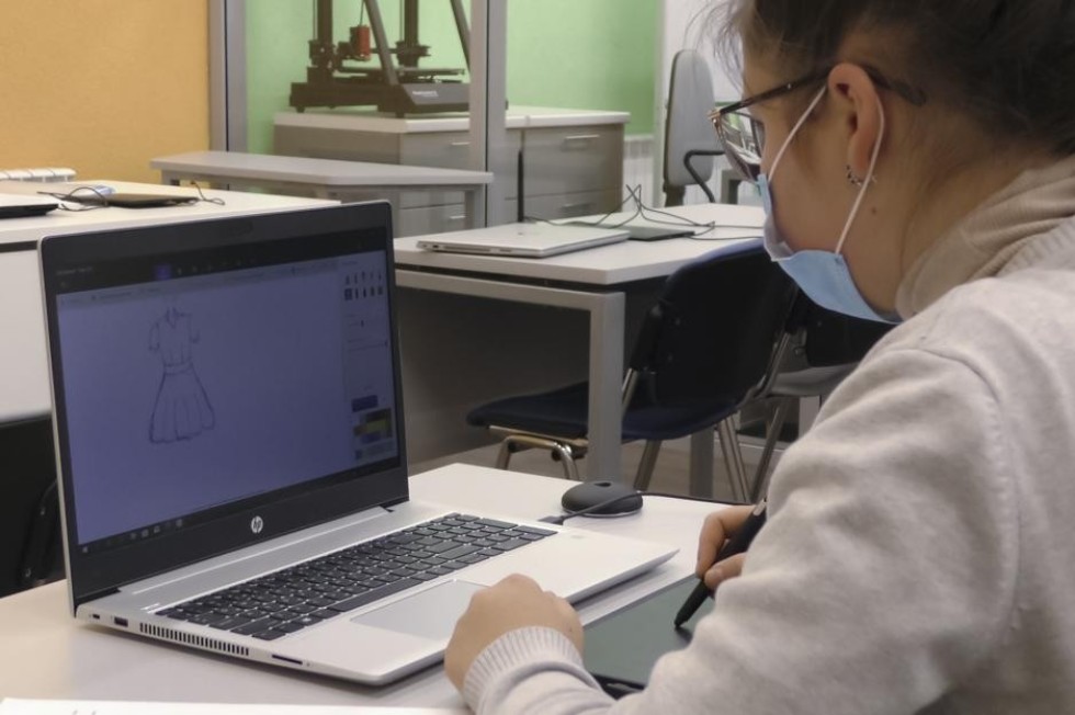 Конкурс 'Созидательный труд для школьников' прошел в Доме научной коллаборации Конкурс 'Созидательный труд для школьников' прошел в Доме научной коллаборации