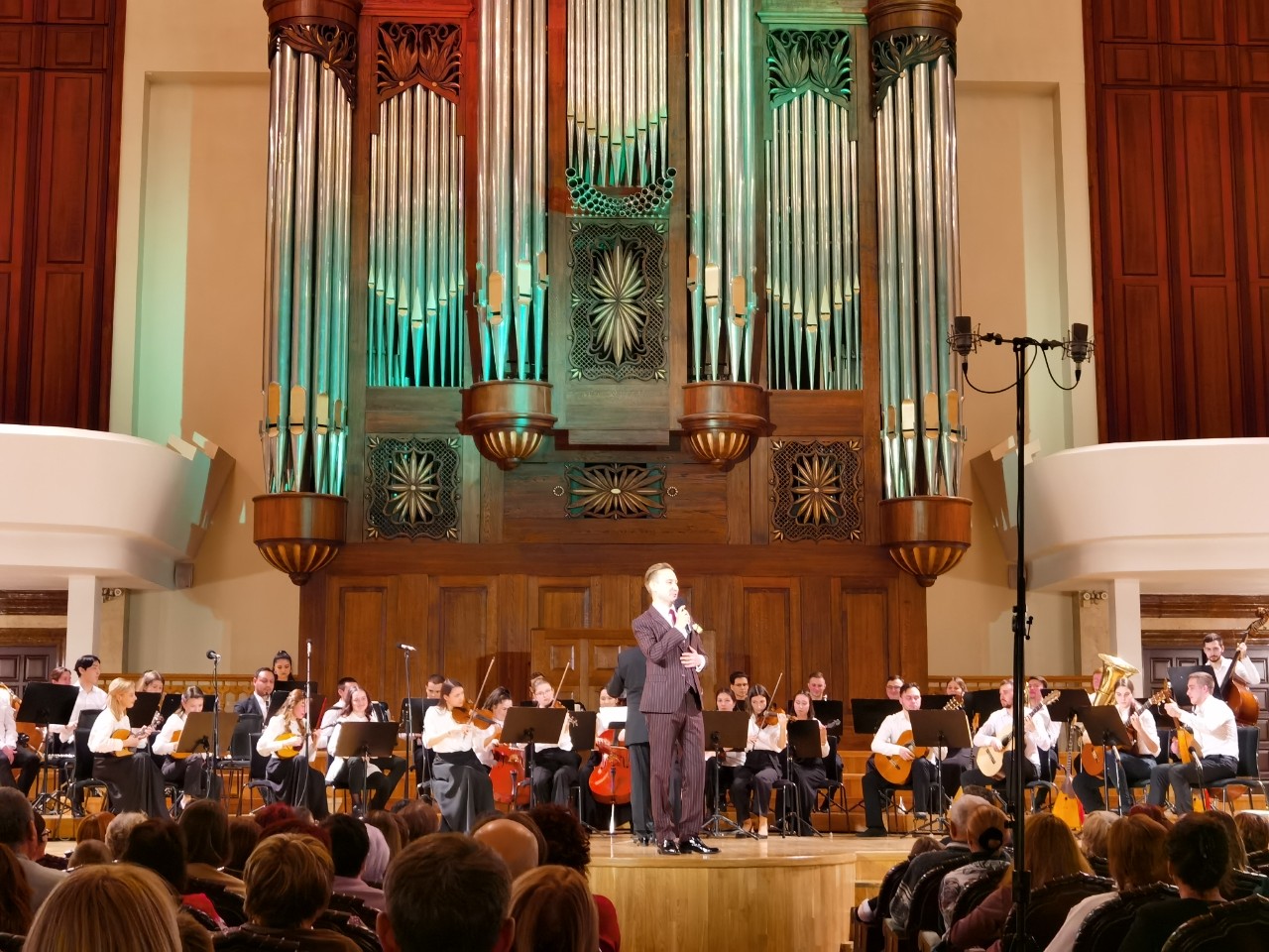 Иностранные студенты ВШИЯиП на концерте в консерватории Иностранные студенты ВШИЯиП на концерте в консерватории