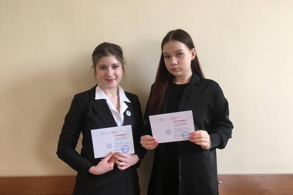 Студентка отделения иностранных языков ЕИ КФУ подготовила призера Республиканского лингвистического форума 'Объединяя языки и культуры' Студентка отделения иностранных языков ЕИ КФУ подготовила призера Республиканского лингвистического форума 'Объединяя языки и культуры'