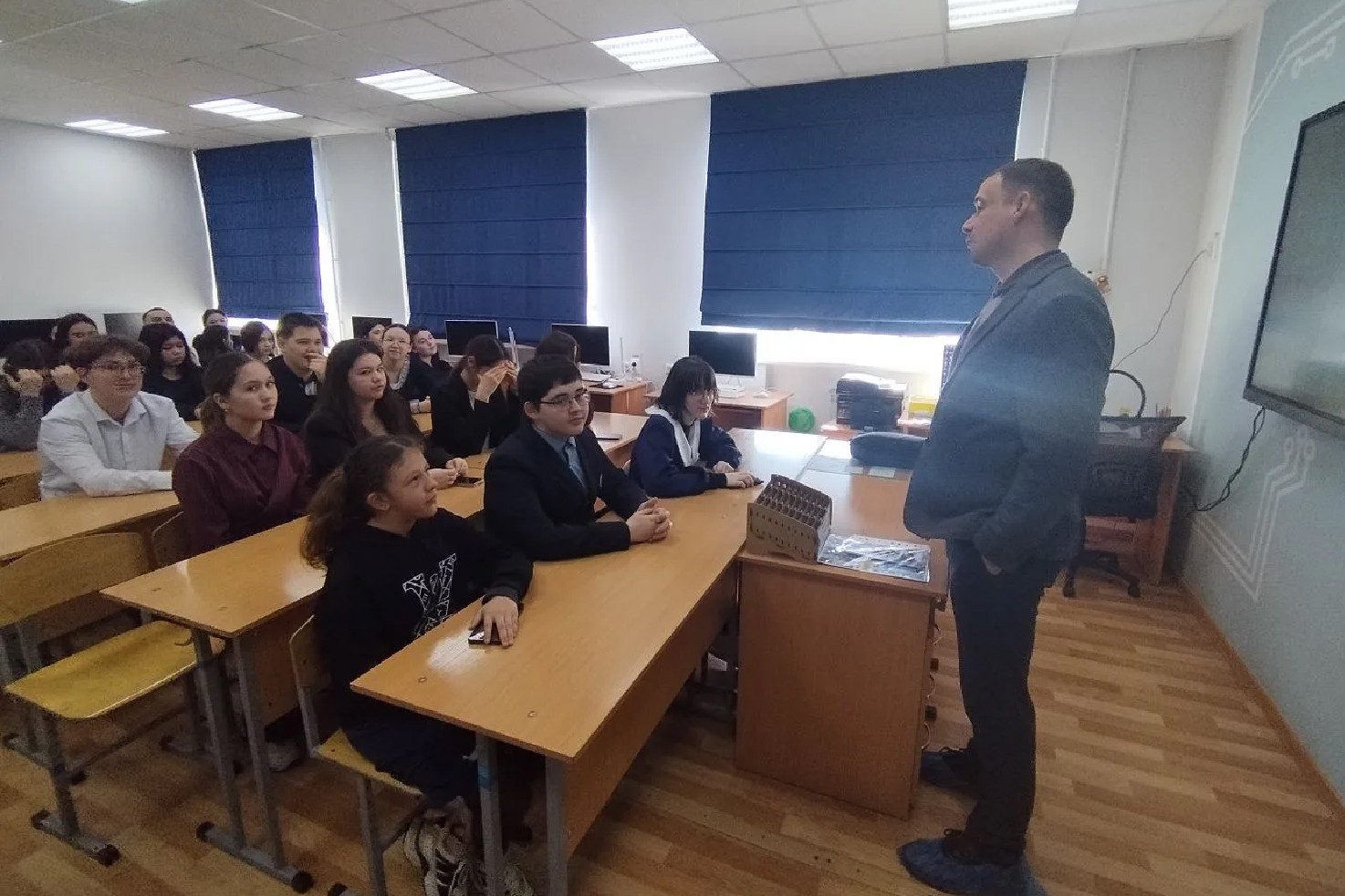 ������������� ����������� ��������� ��� ������� ������������������ ������� � �����������