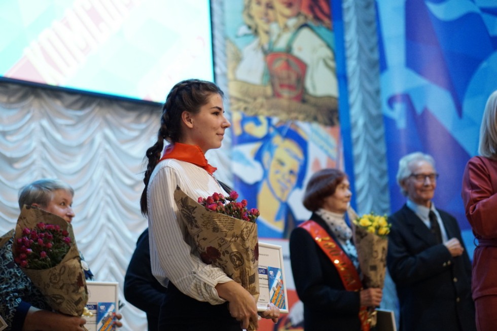 �� ������������� ����������� � ���������� ��������� ��� �������� 100-����� �����