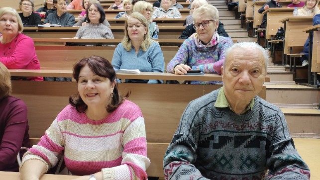 Слушатели Университета третьего возраста с большим интересом посещают лекции по истории Казани Слушатели Университета третьего возраста с большим интересом посещают лекции по истории Казани