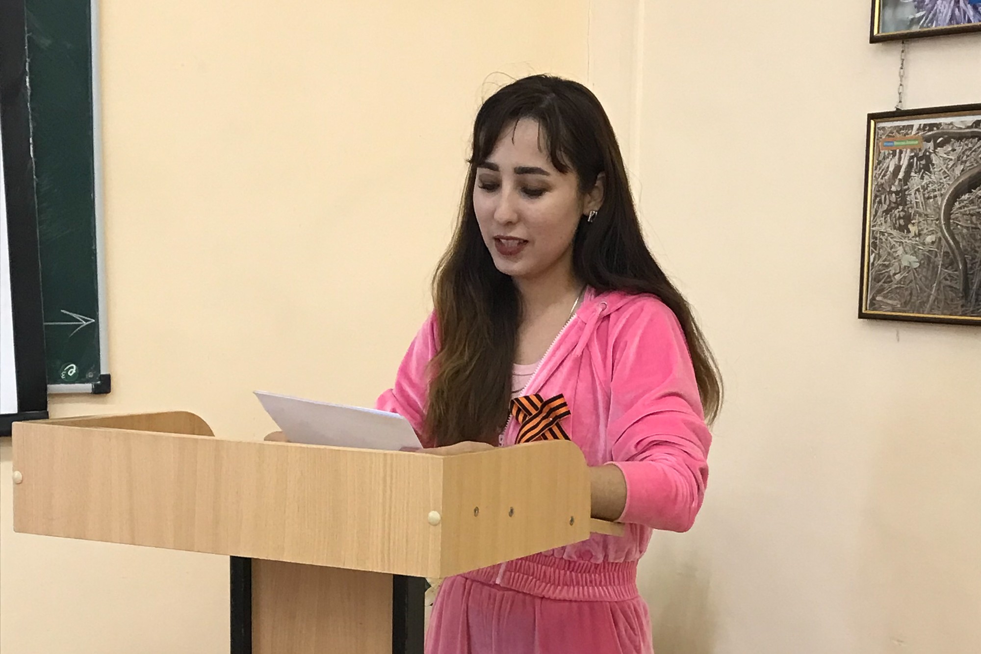 Прошли кураторские часы на отделении математики и естественных наук Прошли кураторские часы на отделении математики и естественных наук