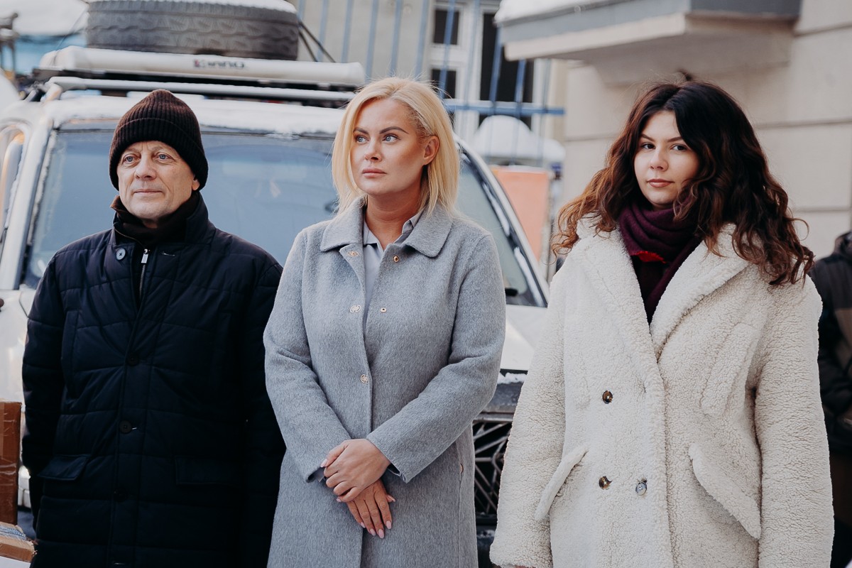 КФУ передал подарки для бойцов участникам гуманитарного автопробега 'Владивосток ? Луганск' КФУ передал подарки для бойцов участникам гуманитарного автопробега 'Владивосток ? Луганск'