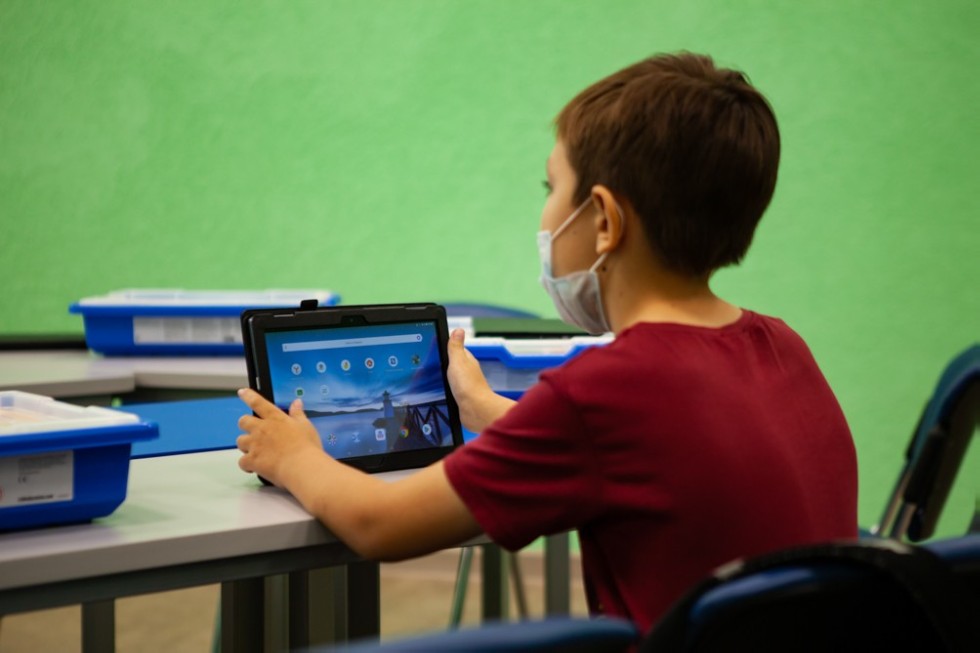 ����������