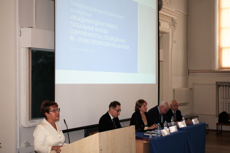 ������������� ������ - ������������ ����������� '������������� ����� � ���������� ������ �������������' ����������� 80-����� ���������� �.�. �������