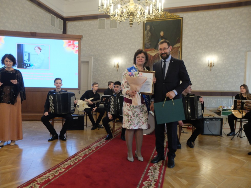 ����������� ����� ������ 8 �����.