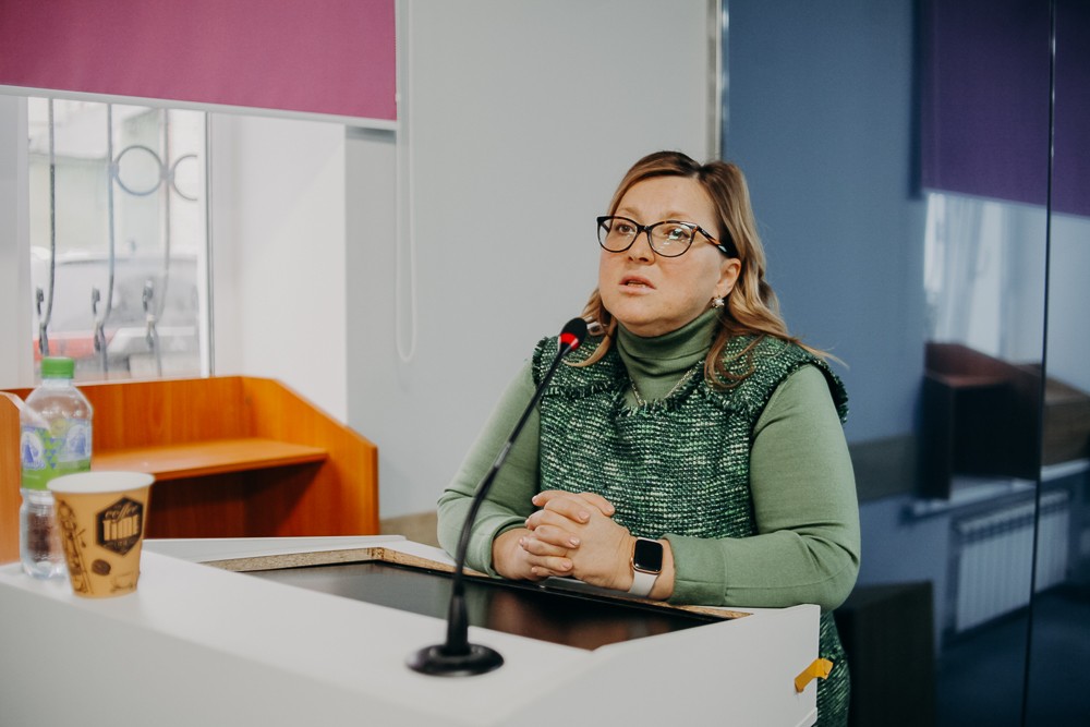 ������ ,���