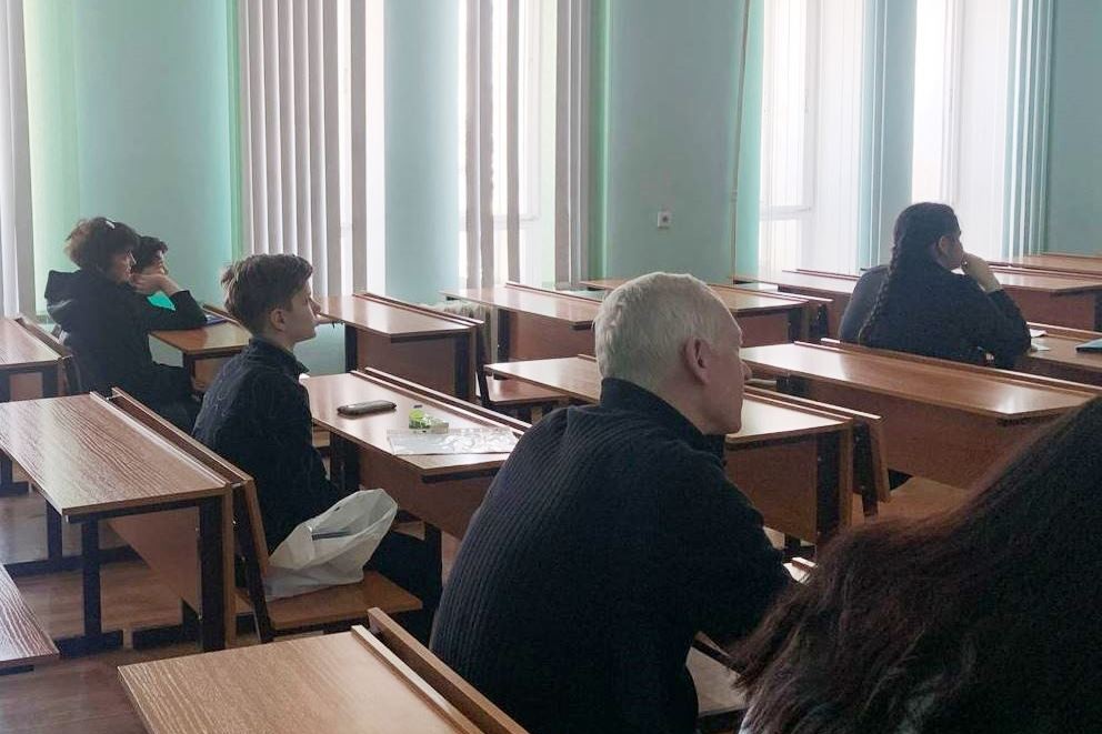 ��������� �������������� ���� ��������� '����' � ���������� ��������� ���