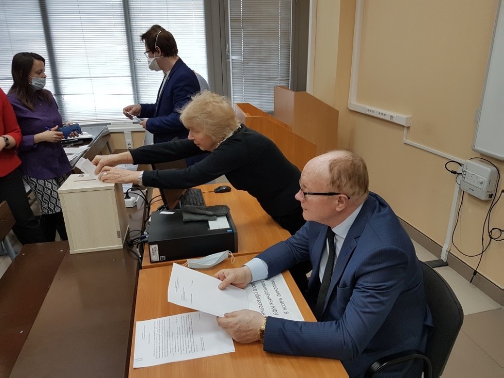 ������ ����� ����