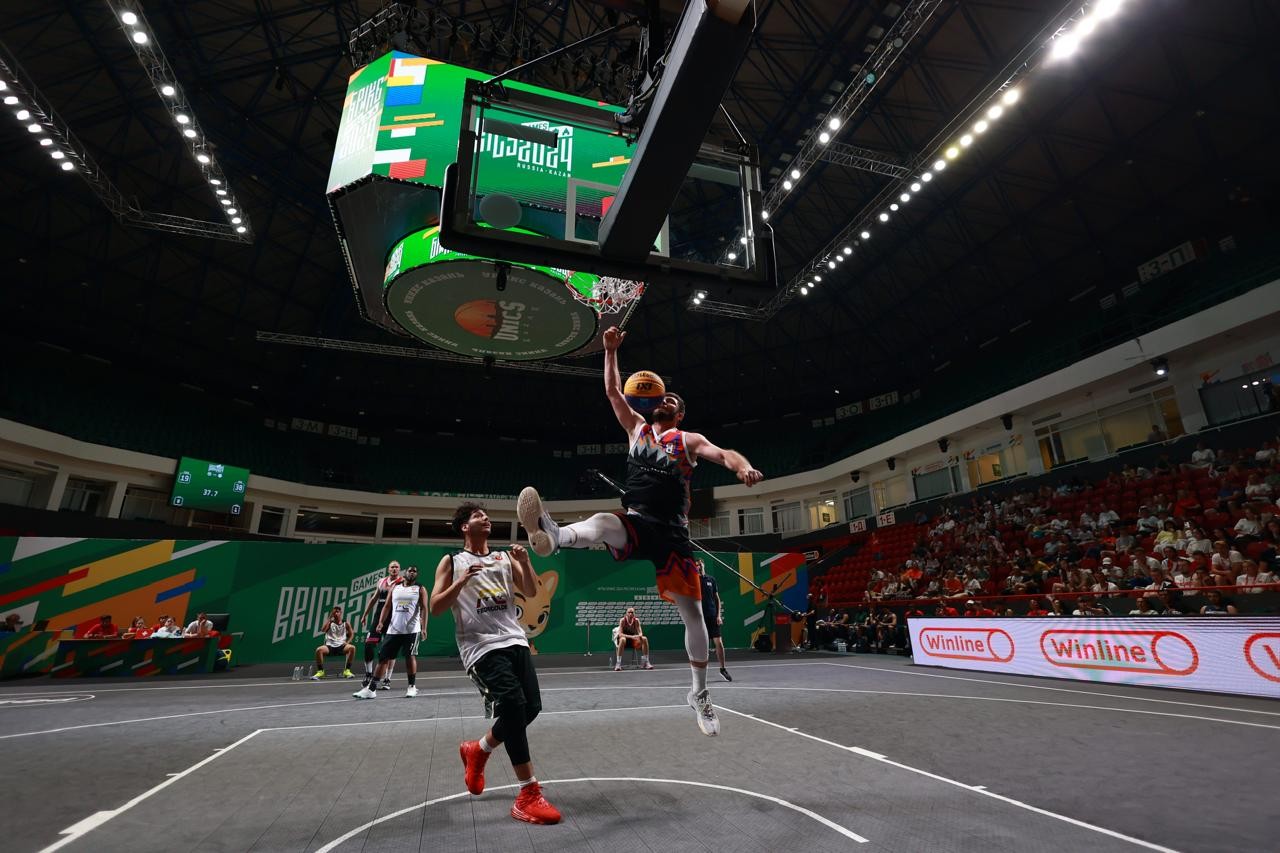 ������� ������� � ������� � BRICS sports games