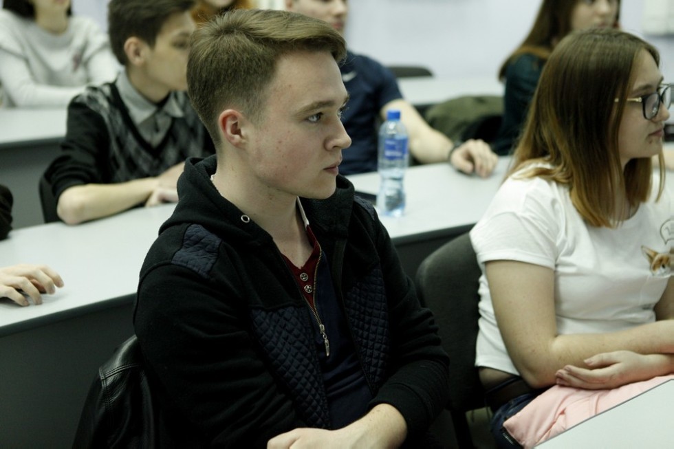 В Елабужском институте КФУ прошла очередная встреча киноклуба В Елабужском институте КФУ прошла очередная встреча киноклуба