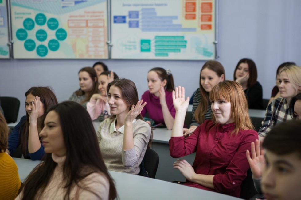 'Час с профессором': в Елабужском институте КФУ прошли открытые лекции 'Час с профессором': в Елабужском институте КФУ прошли открытые лекции