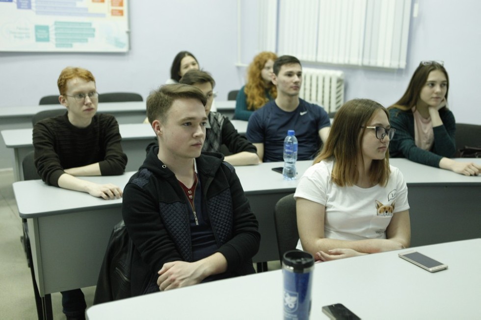 В Елабужском институте КФУ прошла очередная встреча киноклуба В Елабужском институте КФУ прошла очередная встреча киноклуба