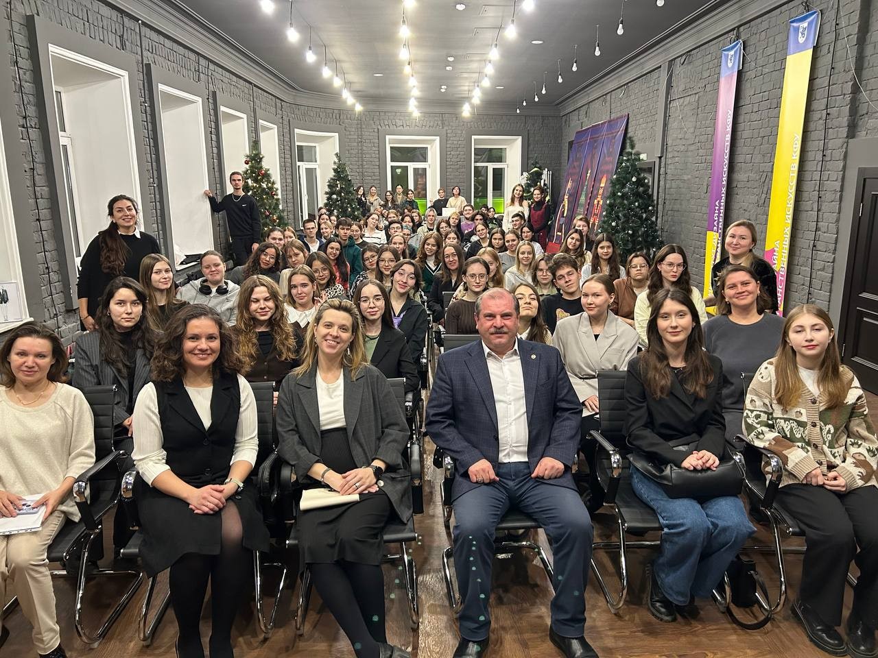 Прошел первый день фестиваля 'ОТКРЫВАЯ МИР НАУКИ' Прошел первый день фестиваля 'ОТКРЫВАЯ МИР НАУКИ'