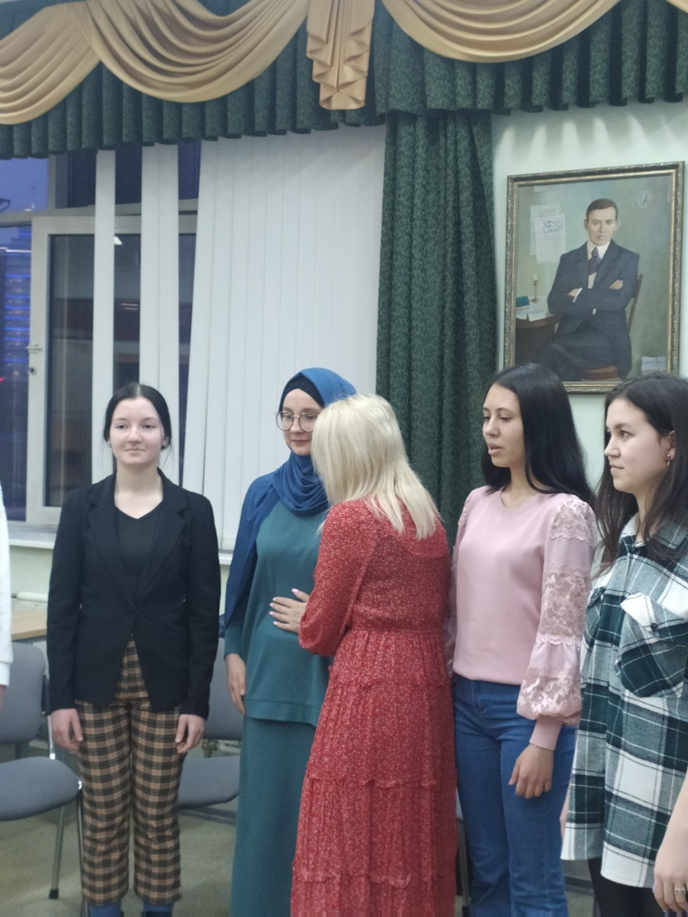 ИЛСӨЯР ИЛДУС КЫЗЫ ШИҺАПОВА: 'ЧЫГЫШ ЯСАУ ? УЛ СӘНГАТЬ' ИЛСӨЯР ИЛДУС КЫЗЫ ШИҺАПОВА: 'ЧЫГЫШ ЯСАУ ? УЛ СӘНГАТЬ'