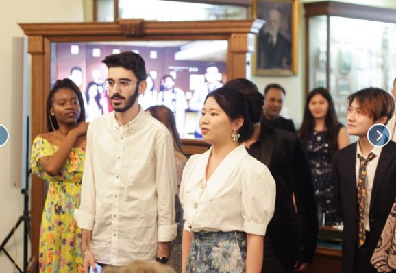 ������������ ������ ��������� ���  ������ ������� �  �����������, ����������� 50-����� ����� ����������������� ������ ���������� ������������