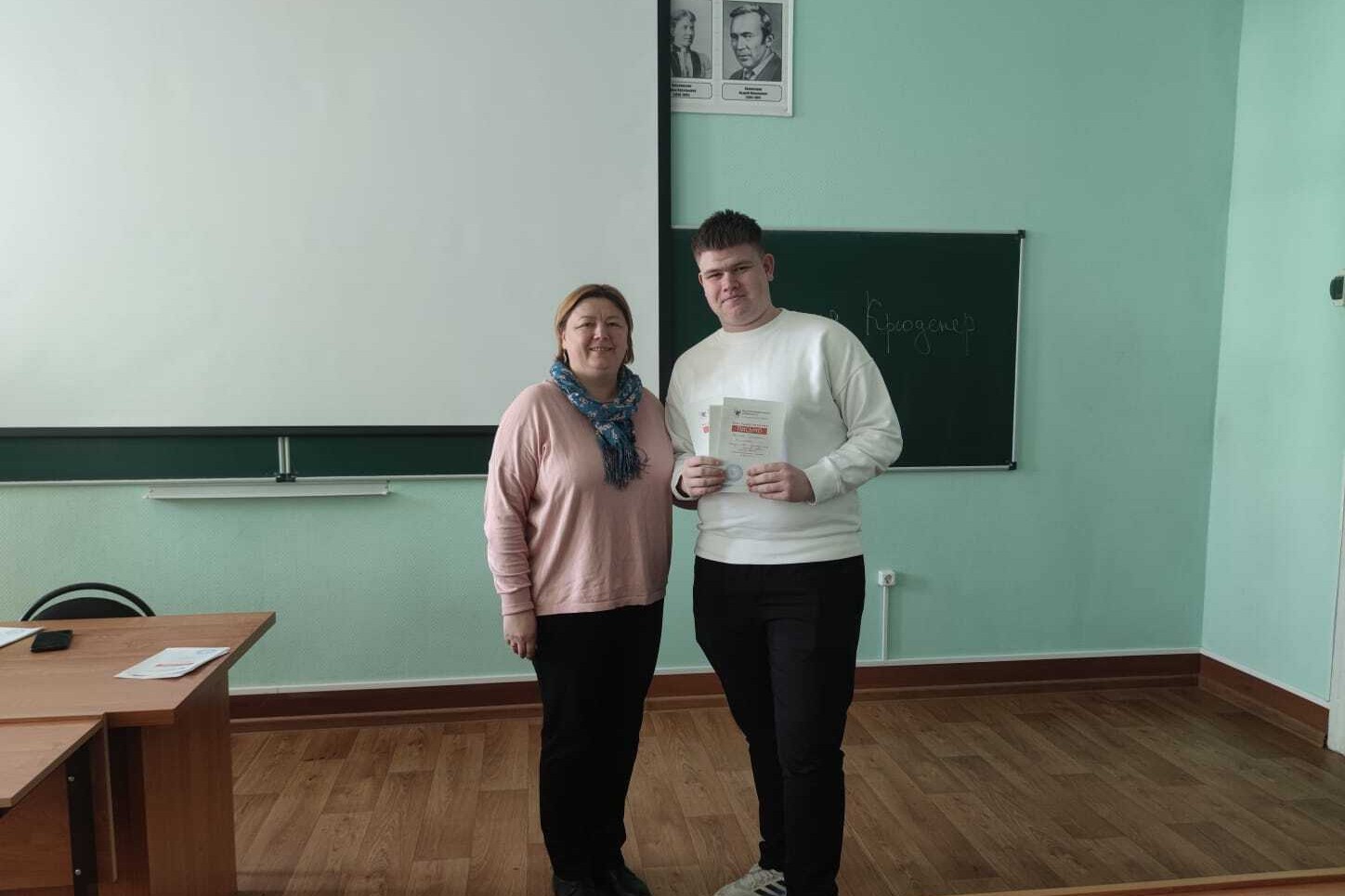 В Елабужском институте КФУ прошла весенняя сессия университетских олимпиад В Елабужском институте КФУ прошла весенняя сессия университетских олимпиад