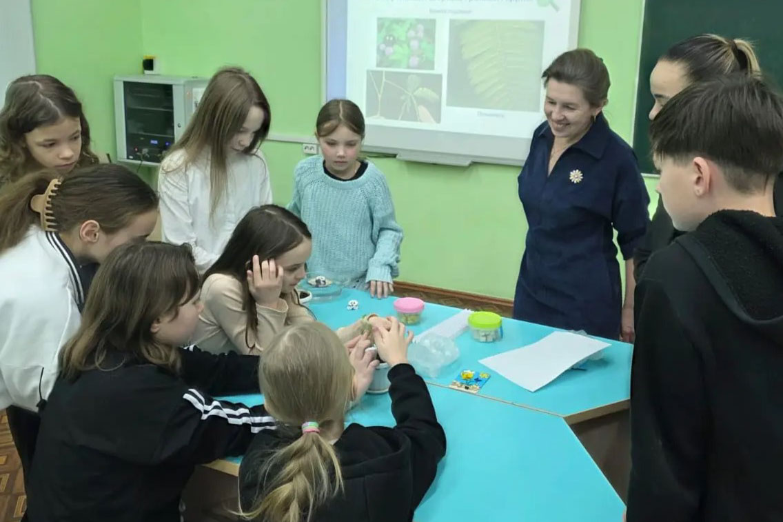 Юные исследователи Детского университета отправились в путешествие по миру растений Юные исследователи Детского университета отправились в путешествие по миру растений