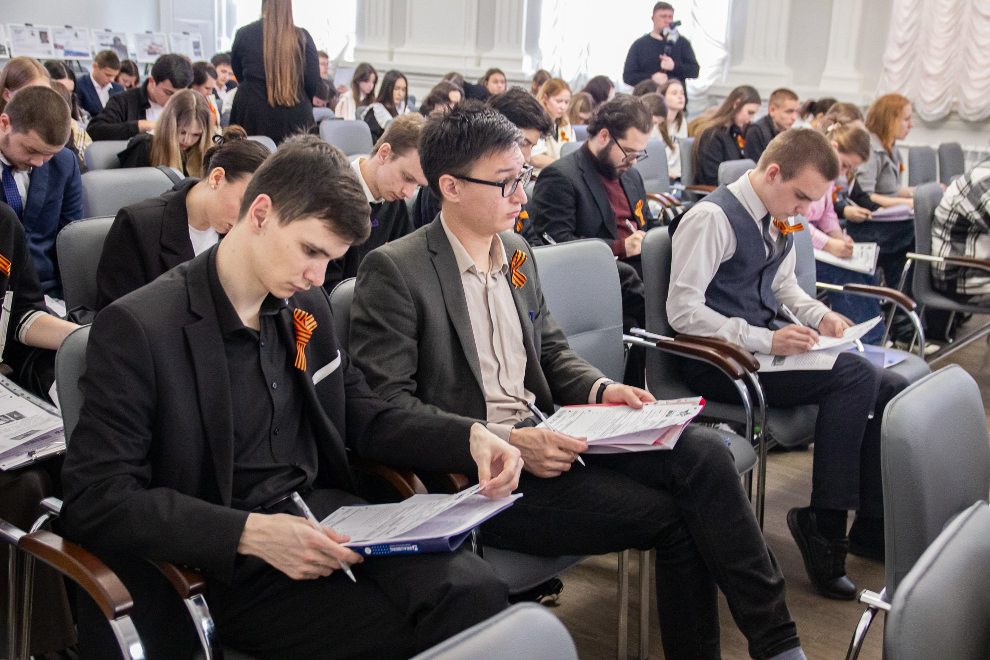 Елабужский институт КФУ стал площадкой для 'Диктанта Победы' Елабужский институт КФУ стал площадкой для 'Диктанта Победы'