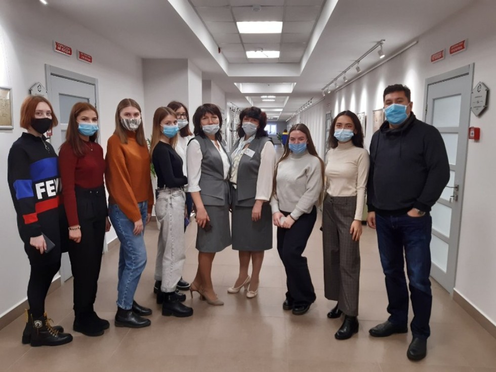 Экскурсия студентов-антропологов в Государственный архив Республики Татарстан Экскурсия студентов-антропологов в Государственный архив Республики Татарстан