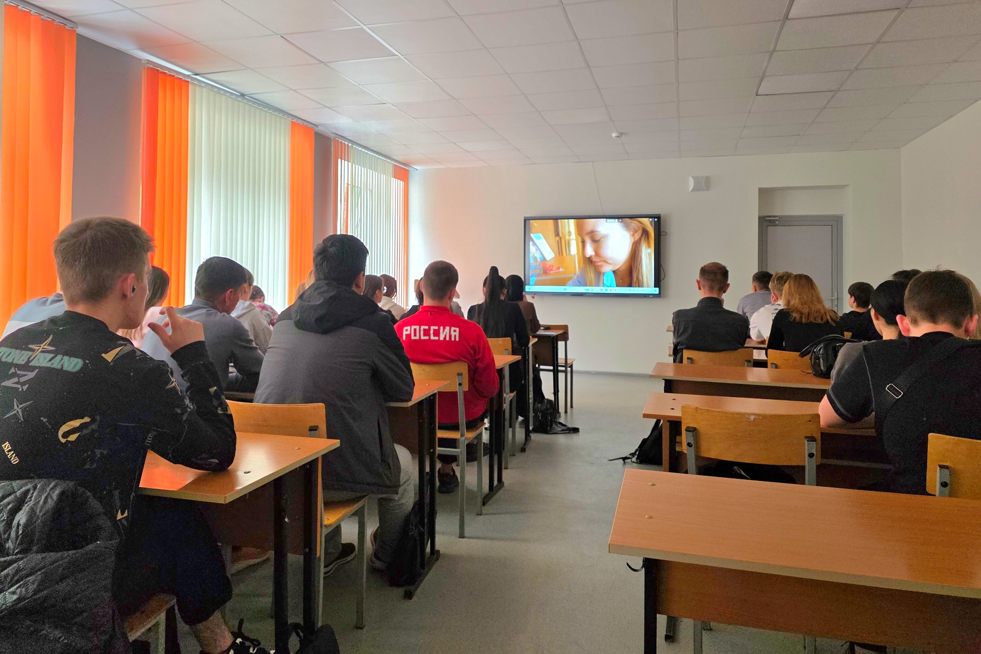 'Техпреды': фильм о тех, кто меняет мир своими руками, посмотрели студенты Елабужского института. 'Техпреды': фильм о тех, кто меняет мир своими руками, посмотрели студенты Елабужского института.