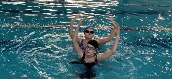 Предновогодний турнир по синхронному плаванию среди студентов третьекурсников ИФМиБ Предновогодний турнир по синхронному плаванию среди студентов третьекурсников ИФМиБ