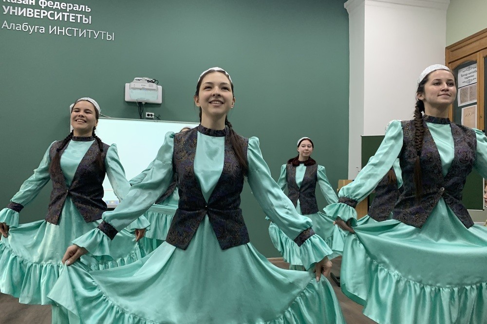 'Каждый стих мой душу лечит...' 'Каждый стих мой душу лечит...'