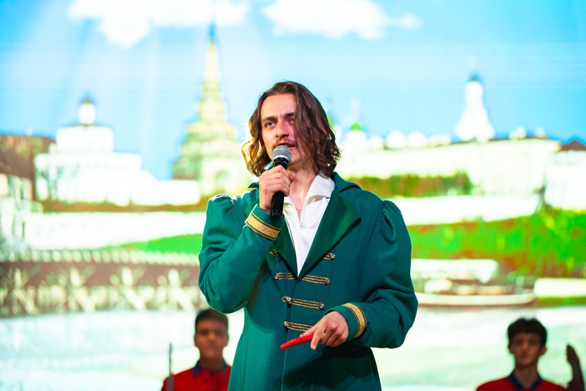 'Эффект Пушкина': техно-лиричная 'Студенческая весна' отзвенела в Елабужском институте КФУ 'Эффект Пушкина': техно-лиричная 'Студенческая весна' отзвенела в Елабужском институте КФУ