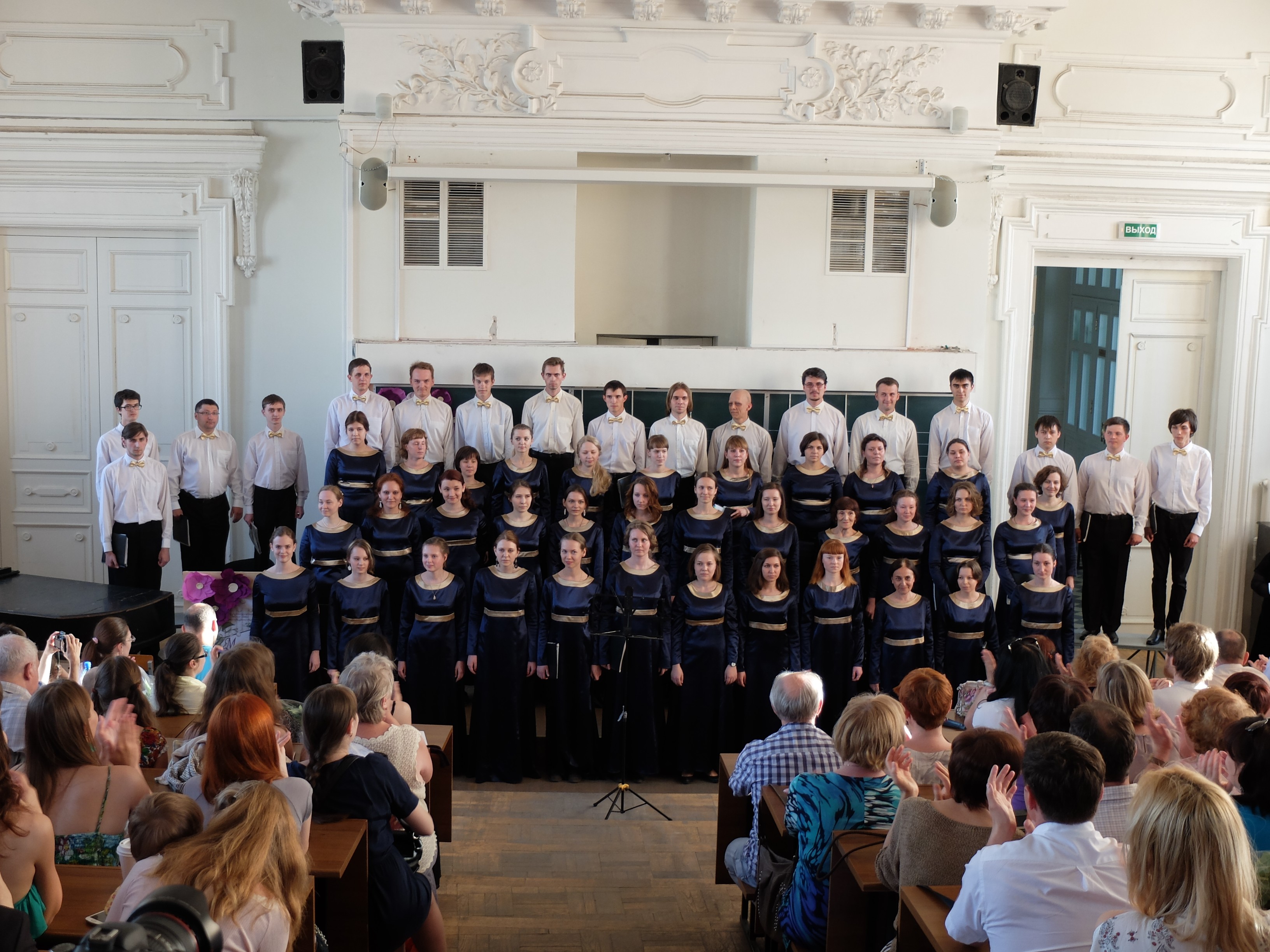 � �������