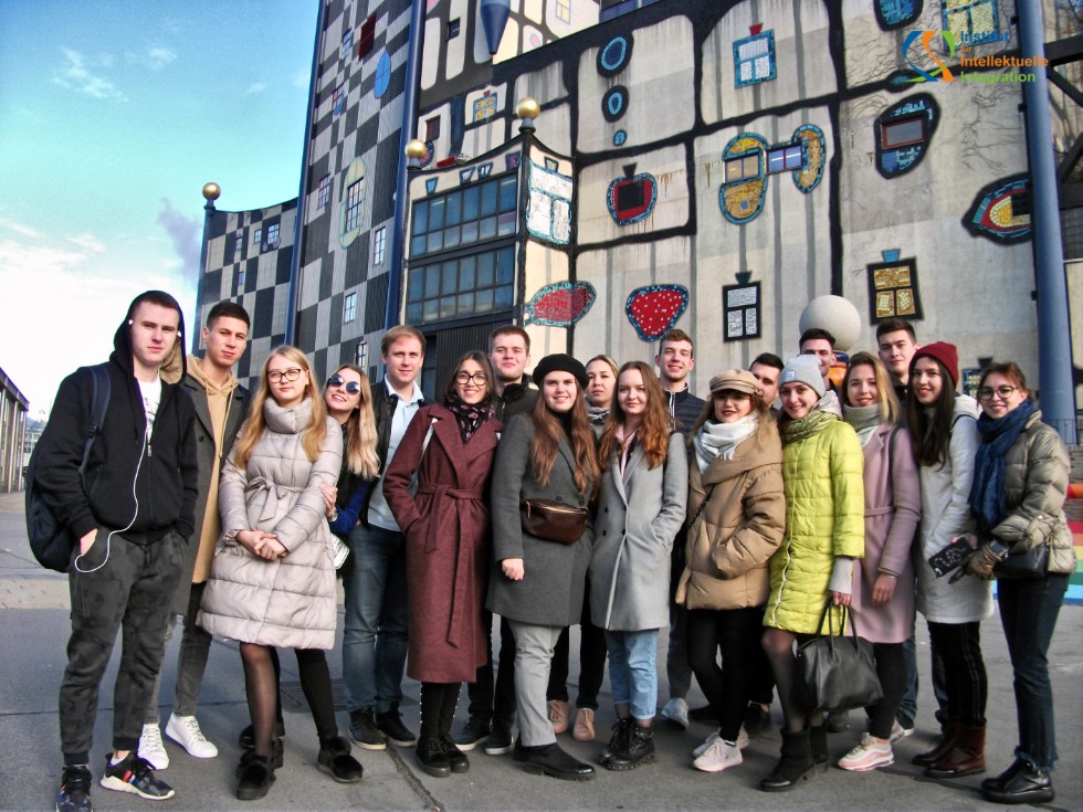 ������������� ���������� ��������� ������� ���������������� � �������������� ���������� � �. ����, �������