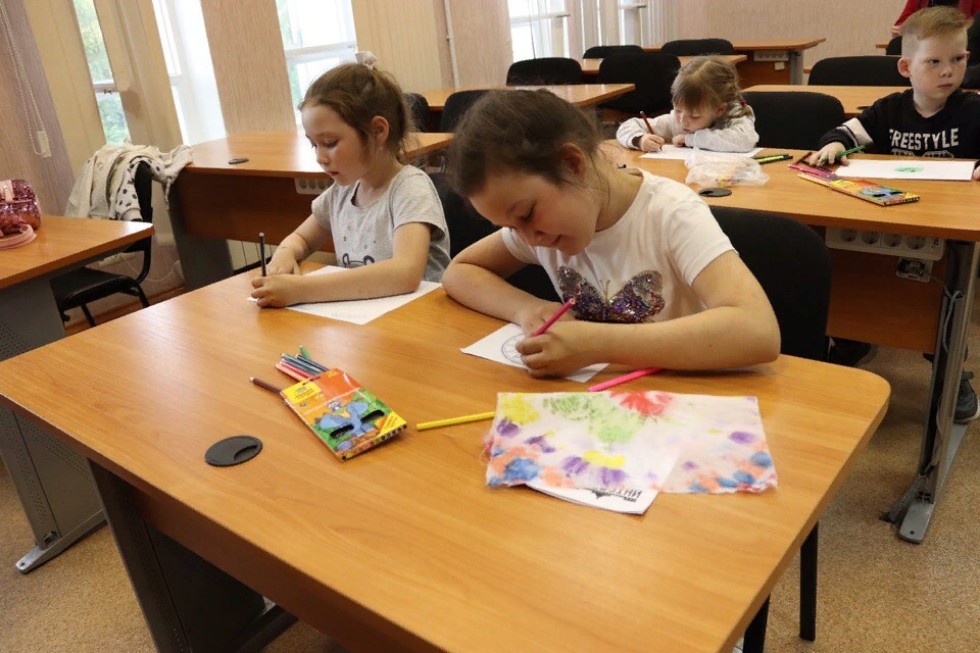 Ночь не для сна, а для науки в Елабужском институте КФУ Ночь не для сна, а для науки в Елабужском институте КФУ