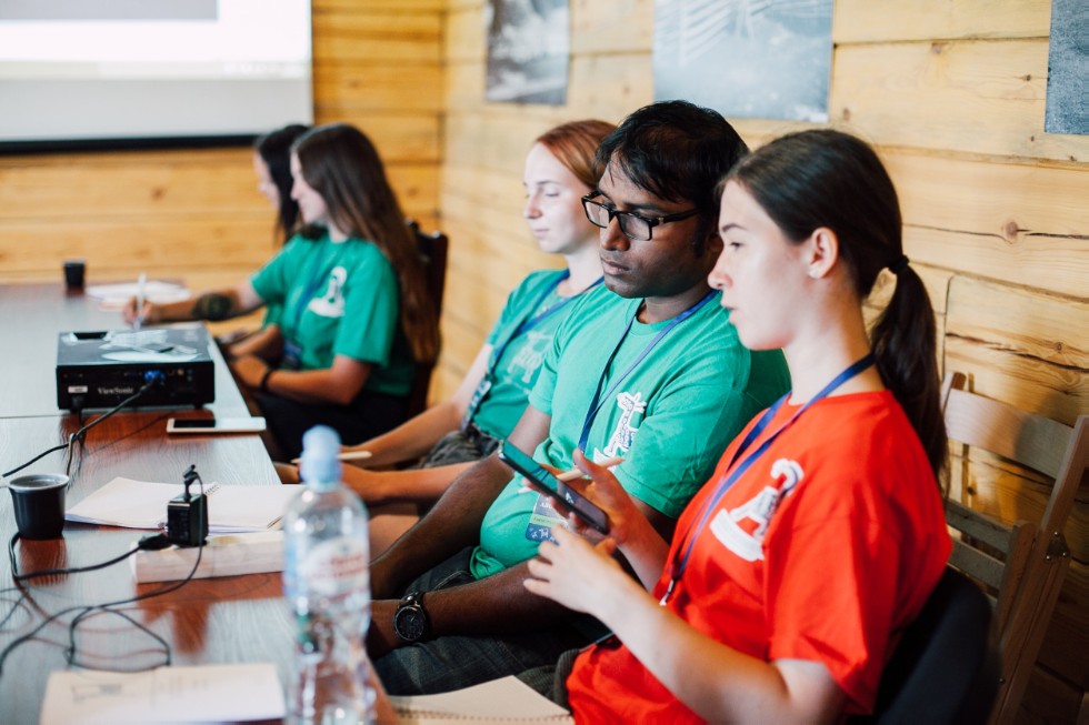 ��������