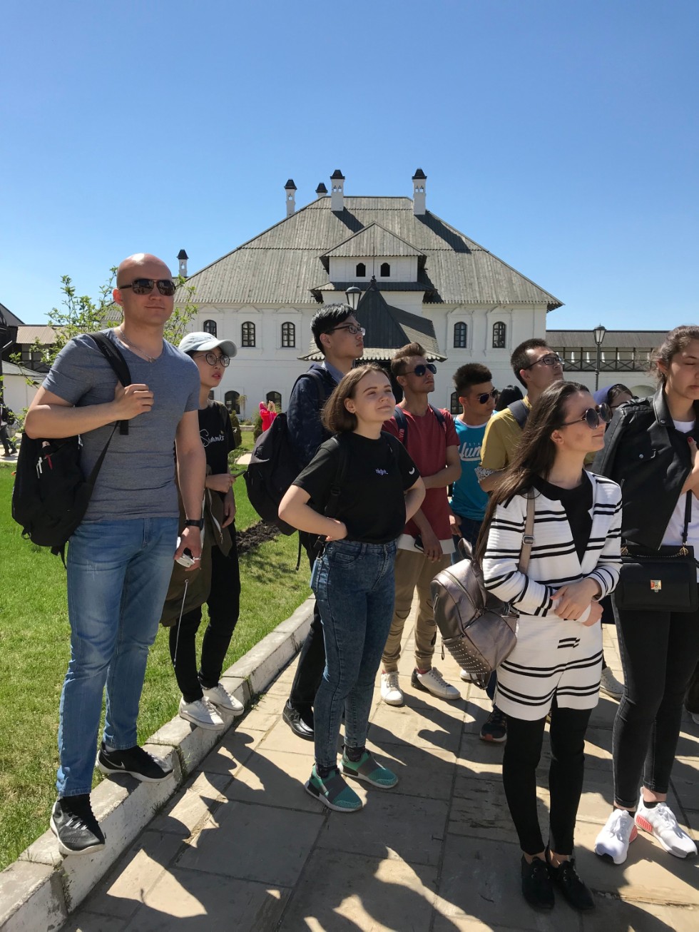 Остров-град: маленькое путешествие в быль, или восторг туристических объятий Остров-град: маленькое путешествие в быль, или восторг туристических объятий