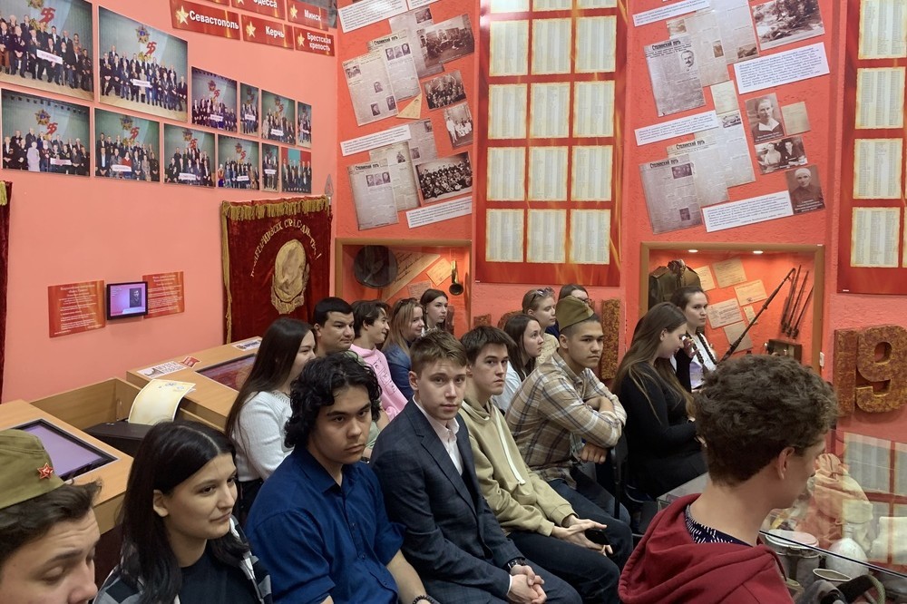 Навстречу 9 Мая Навстречу 9 Мая