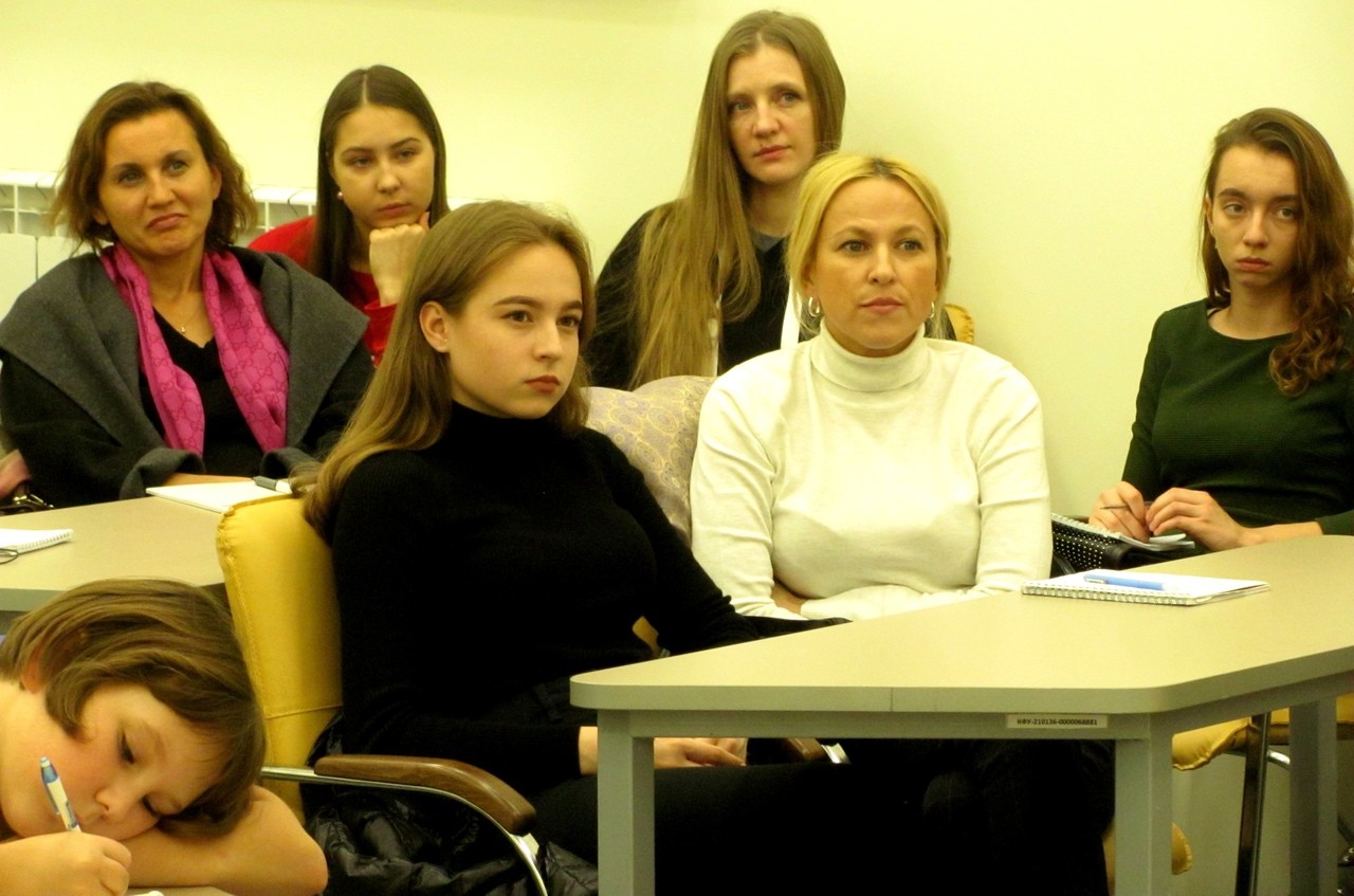 Начался новый учебный год в школе молодого журналиста КФУ Начался новый учебный год в школе молодого журналиста КФУ