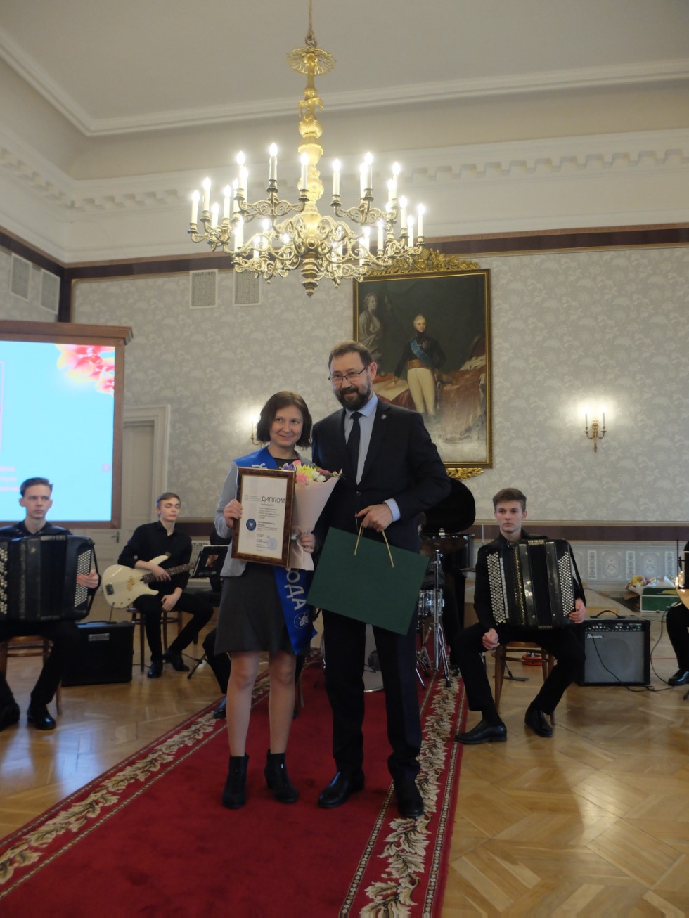 ����������� ����� ������ 8 �����.