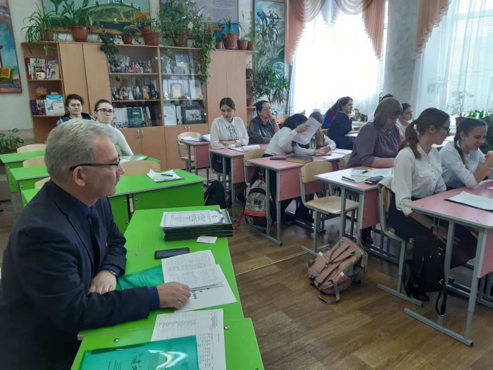 Преподаватели ИМО возглавили жюри Республиканской конференции школьников 'Интеллект. Культура. Карьера' Преподаватели ИМО возглавили жюри Республиканской конференции школьников 'Интеллект. Культура. Карьера'