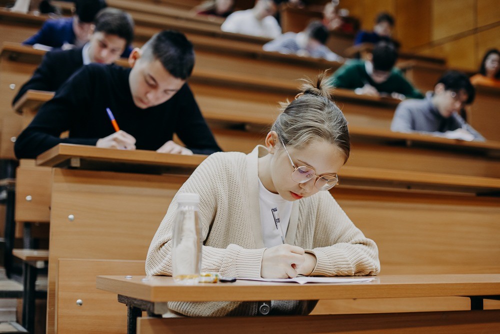 1 ������� ���������� ��������������� ���������� ��������� ��� �� �������.