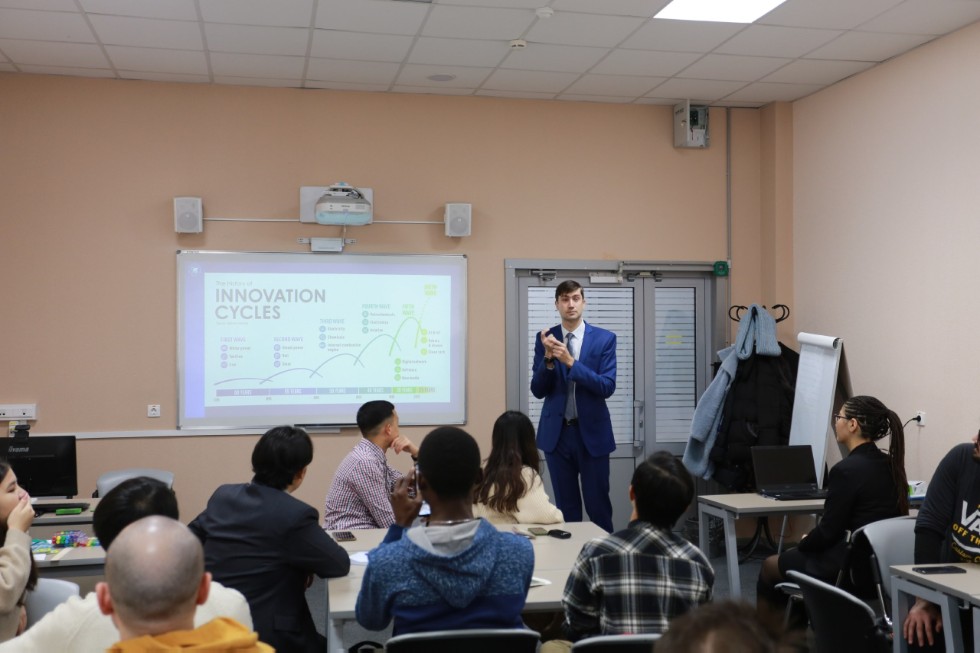 9 декабря 2022 года на площадке Института управления, экономики и финансов (ИУЭФ) состоялся Workshop 9 декабря 2022 года на площадке Института управления, экономики и финансов (ИУЭФ) состоялся Workshop